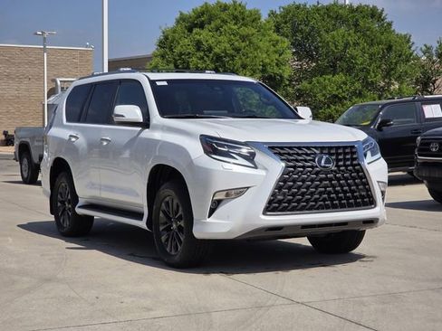 Used 2023 Lexus GX 460 Premium w/ Premium Plus Package image 2
