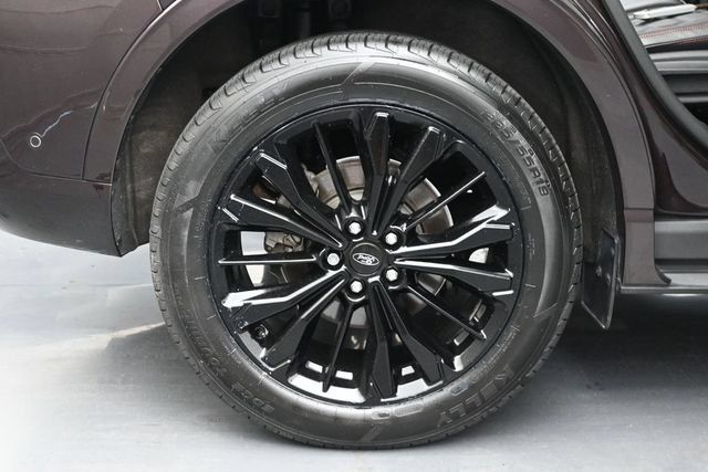 Certified 2023 Ford Escape ST-Line Elite w/ Premium Technology Package AWD/4WD image 39