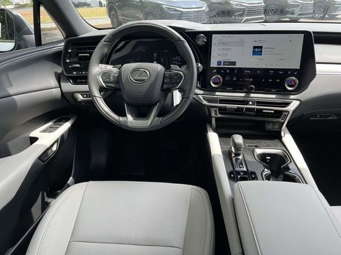 Used 2025 Lexus RX 350 Premium FWD image 9