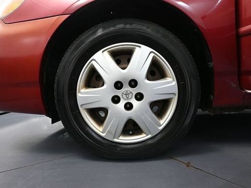 Used 2005 Toyota Corolla LE FWD image 15