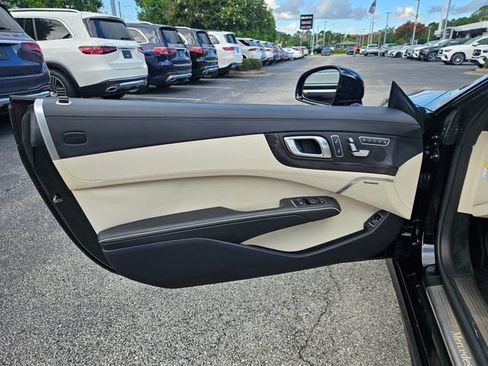 Used 2013 Mercedes-Benz SL 550 image 19