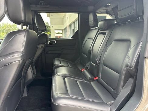 Certified 2025 Ford Bronco Outer Banks AWD/4WD image 15