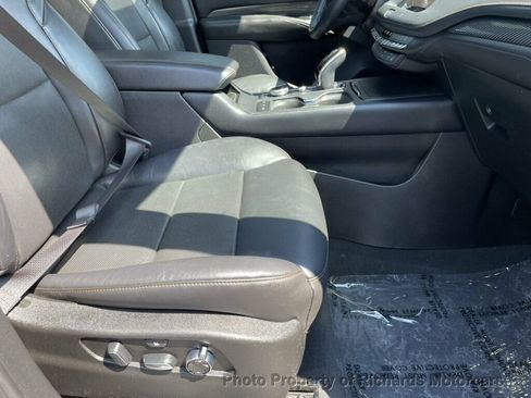 Used 2021 Cadillac XT4 Sport w/ Sun And Sound Package AWD/4WD image 19