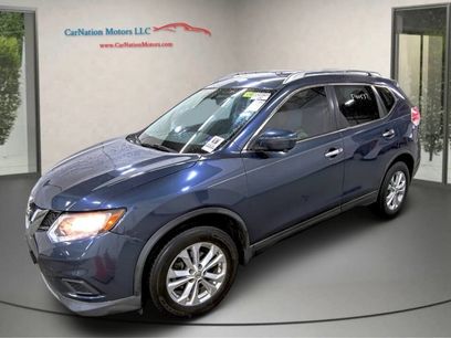 Used 2016 Nissan Rogue SV w/ SV Premium Package