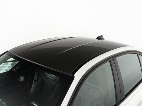 Used 2018 BMW M3 RWD image 16