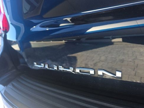 Used 2024 GMC Yukon XL Denali Ultimate image 8