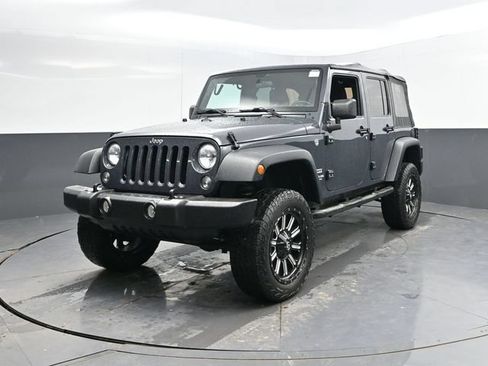 Used 2017 Jeep Wrangler Unlimited Sport w/ Connectivity Group AWD/4WD image 6