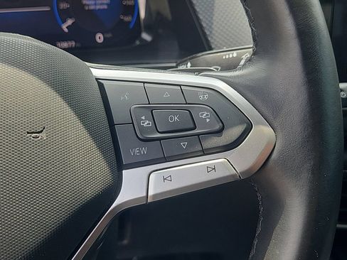 Used 2024 Volkswagen Atlas Cross Sport SEL R-Line AWD/4WD image 30