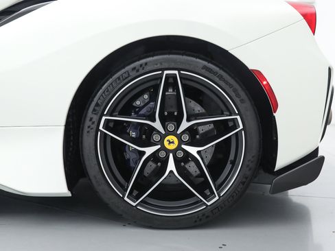 Certified 2020 Ferrari 488 Pista Spider image 43