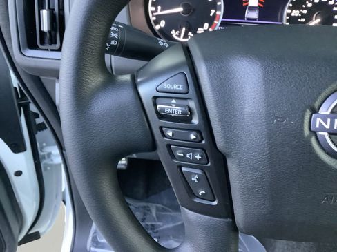 Used 2025 Nissan Frontier S image 21