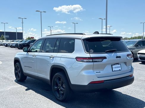 Used 2026 Jeep Grand Cherokee L Limited w/ Limited Altitude Package AWD/4WD image 6