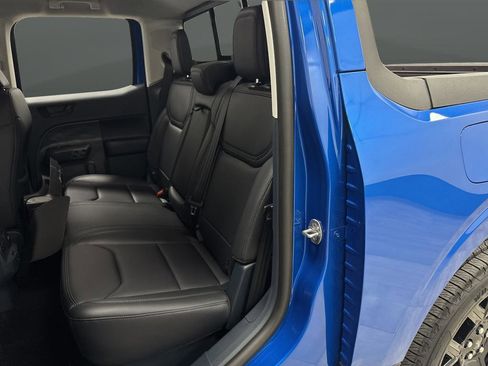 Used 2025 Ford Maverick Lariat w/ Black Appearance Package image 20