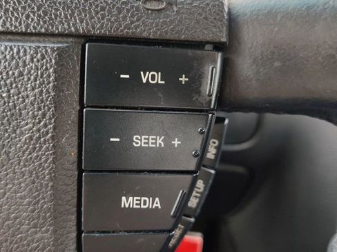 Used 2005 Mercury Montego Premier image 21