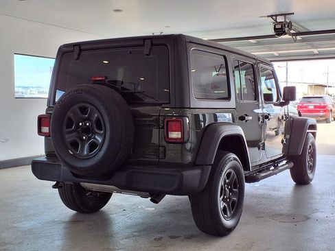 Used 2020 Jeep Wrangler Unlimited Sport AWD/4WD image 3