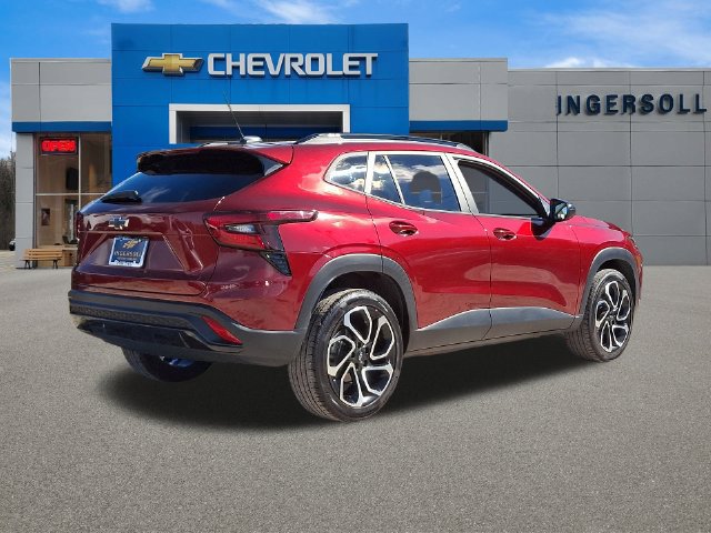 Used 2024 Chevrolet Trax RS w/ Sunroof Package FWD image 27