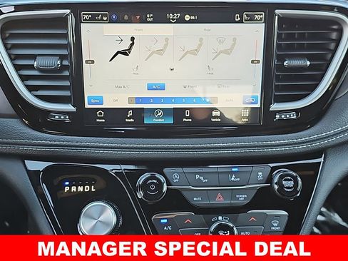 New 2026 Chrysler Pacifica Select image 22