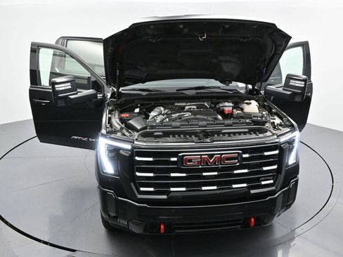 Used 2024 GMC Sierra 2500 AT4 w/ AT4 Premium Plus Package AWD/4WD image 46