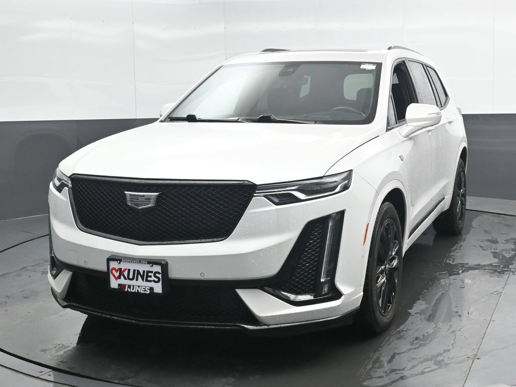 Used 2024 Cadillac XT6 Sport w/ LPO, ONYX Package AWD/4WD image 6