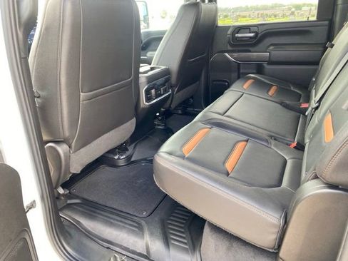 Used 2022 GMC Sierra 2500 AT4 w/ Gooseneck/5TH Wheel Package AWD/4WD image 13