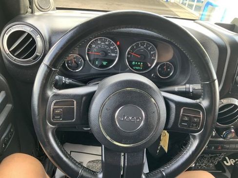 Used 2012 Jeep Wrangler Sport image 19