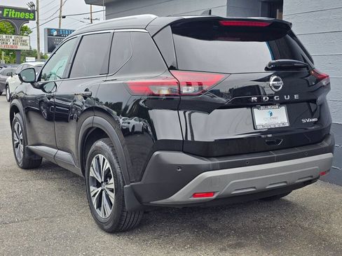 Used 2021 Nissan Rogue SV AWD/4WD image 3