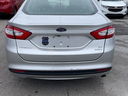 Used 2015 Ford Fusion SE w/ Equipment Group 202A image 4