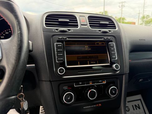 Used 2013 Volkswagen GTI 4-Door FWD image 15