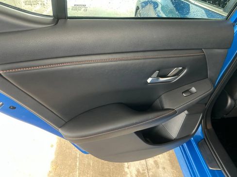 Used 2020 Nissan Sentra SR w/ Premium Package FWD image 10