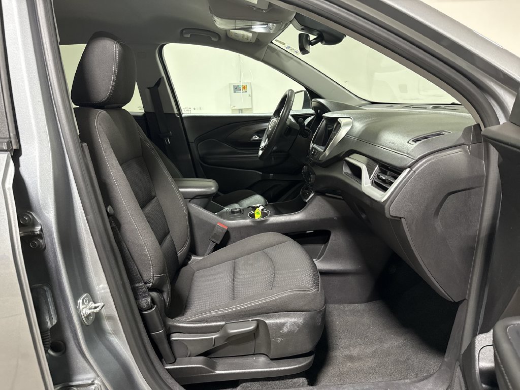 Used 2024 GMC Terrain SLE AWD/4WD image 21