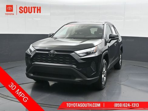 Used 2024 Toyota RAV4 XLE image 6