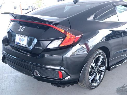 Used 2016 Honda Civic Touring image 7