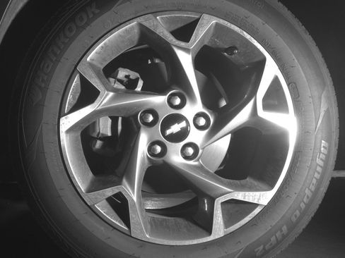 Used 2025 Chevrolet Trax LT FWD image 12