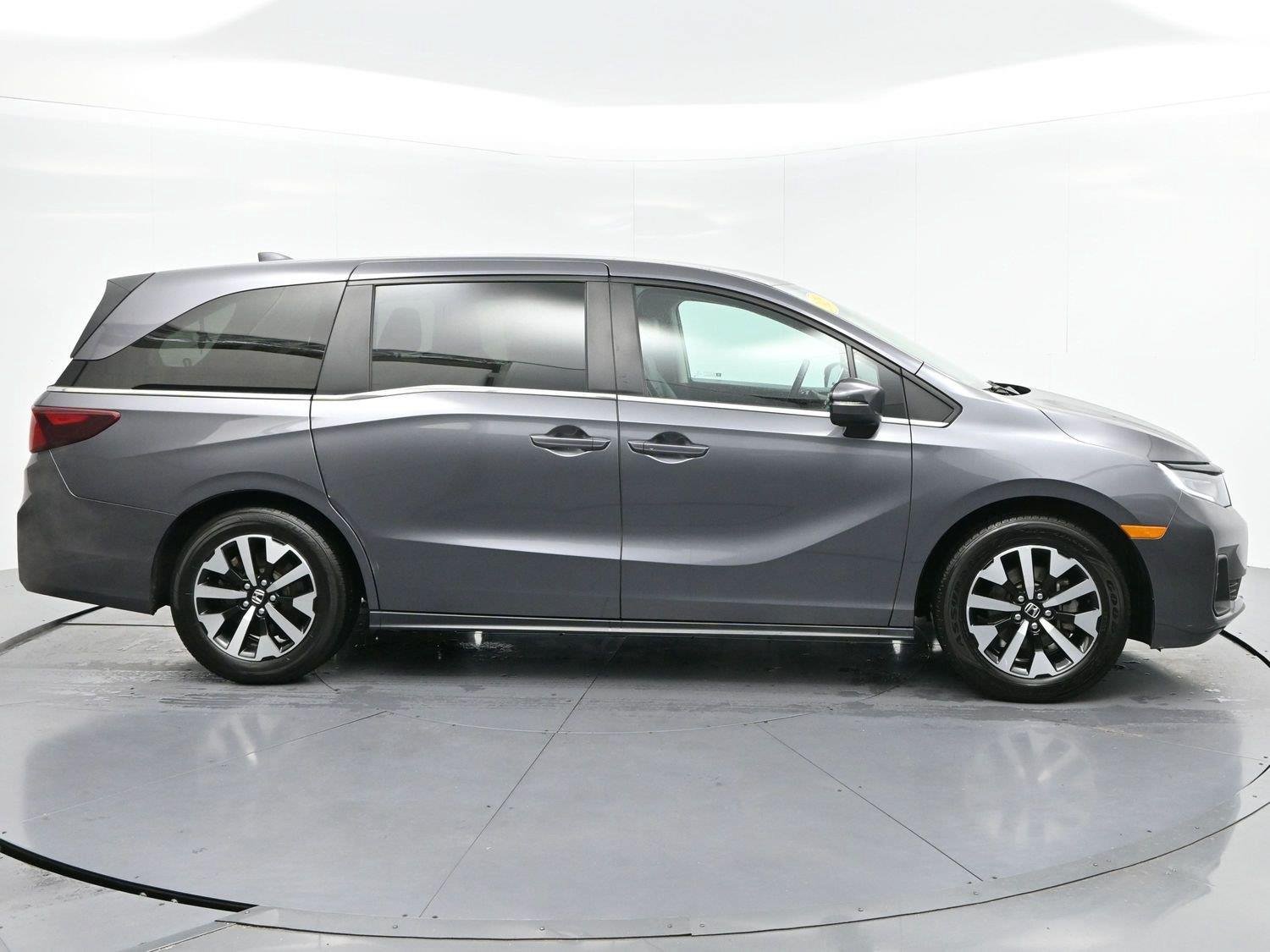 Used 2025 Honda Odyssey EX-L image 8