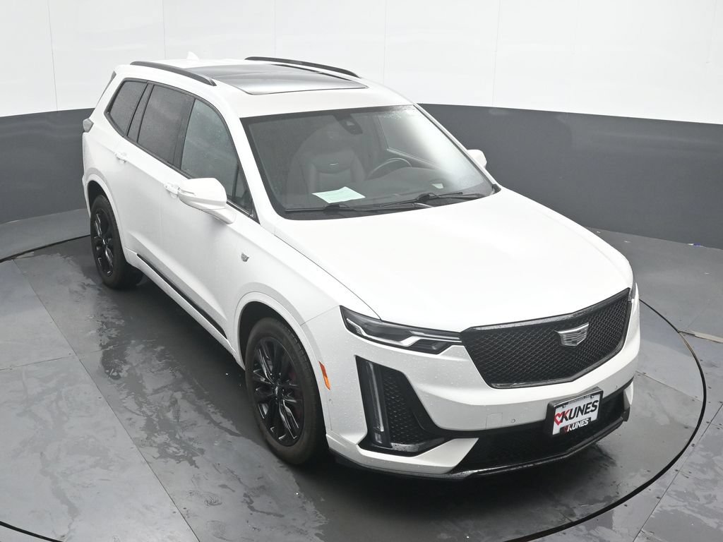 Used 2024 Cadillac XT6 Sport w/ LPO, ONYX Package AWD/4WD image 32