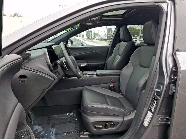 Used 2023 Lexus RX 350 Premium w/ Accessory Package AWD/4WD image 14