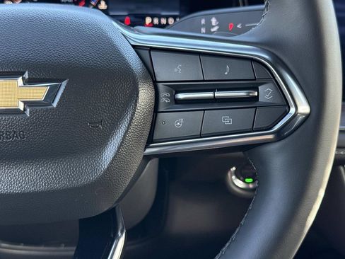 New 2026 Chevrolet Suburban Premier RWD image 5