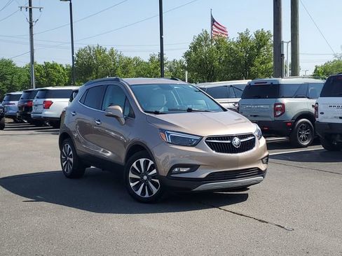Used 2019 Buick Encore Essence AWD/4WD image 22