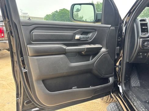 New 2026 RAM 1500 Express AWD/4WD image 17