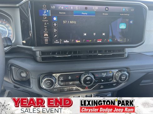 Used 2024 Jeep Wrangler Sahara w/ Technology Group image 17