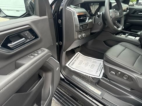 New 2026 GMC Yukon Denali w/ Sun & Power Step Package AWD/4WD image 13