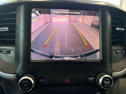 Used 2019 RAM 1500 Big Horn AWD/4WD image 18
