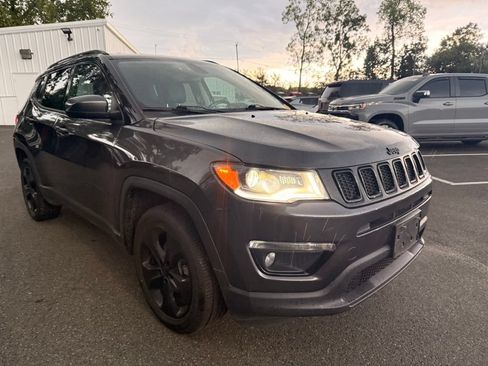 Used 2020 Jeep Compass Latitude AWD/4WD image 23