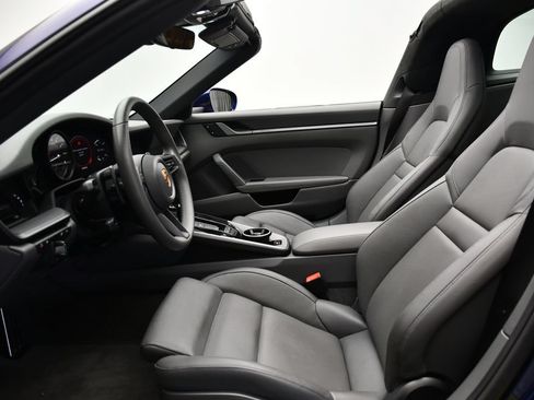 Certified 2023 Porsche 911 Targa 4S AWD/4WD image 5