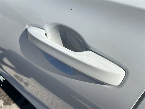 New 2026 Honda HR-V EX-L image 5