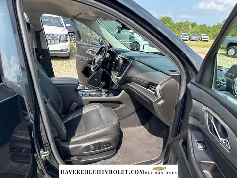 Used 2020 Chevrolet Traverse RS FWD image 27