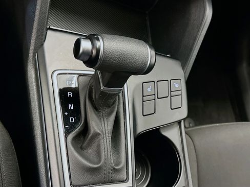 Used 2025 Kia Sportage LX image 24