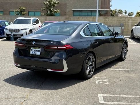 New 2026 BMW 540i xDrive w/ Premium Package AWD/4WD image 8