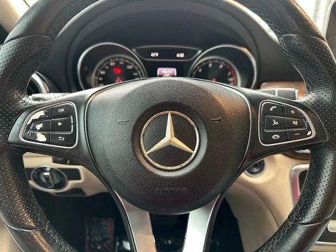 Used 2018 Mercedes-Benz GLA 250 image 17