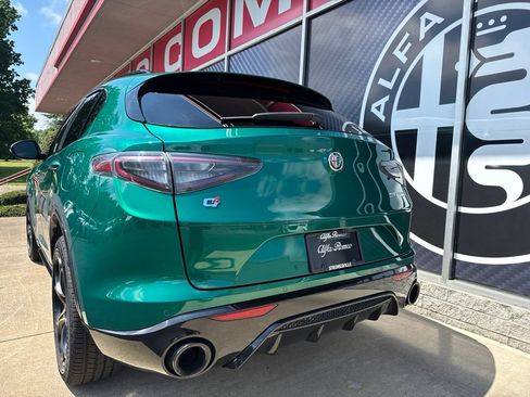 New 2025 Alfa Romeo Stelvio Sprint AWD/4WD image 12