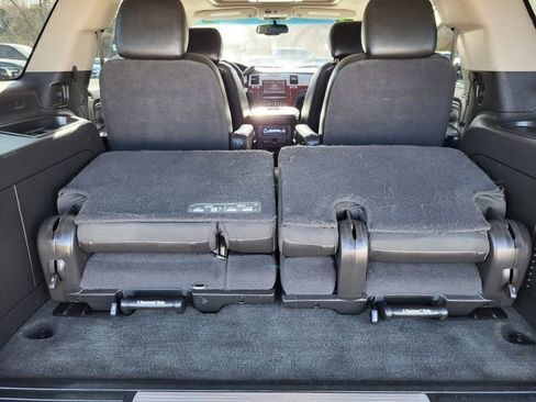 Used 2013 Cadillac Escalade Premium image 12